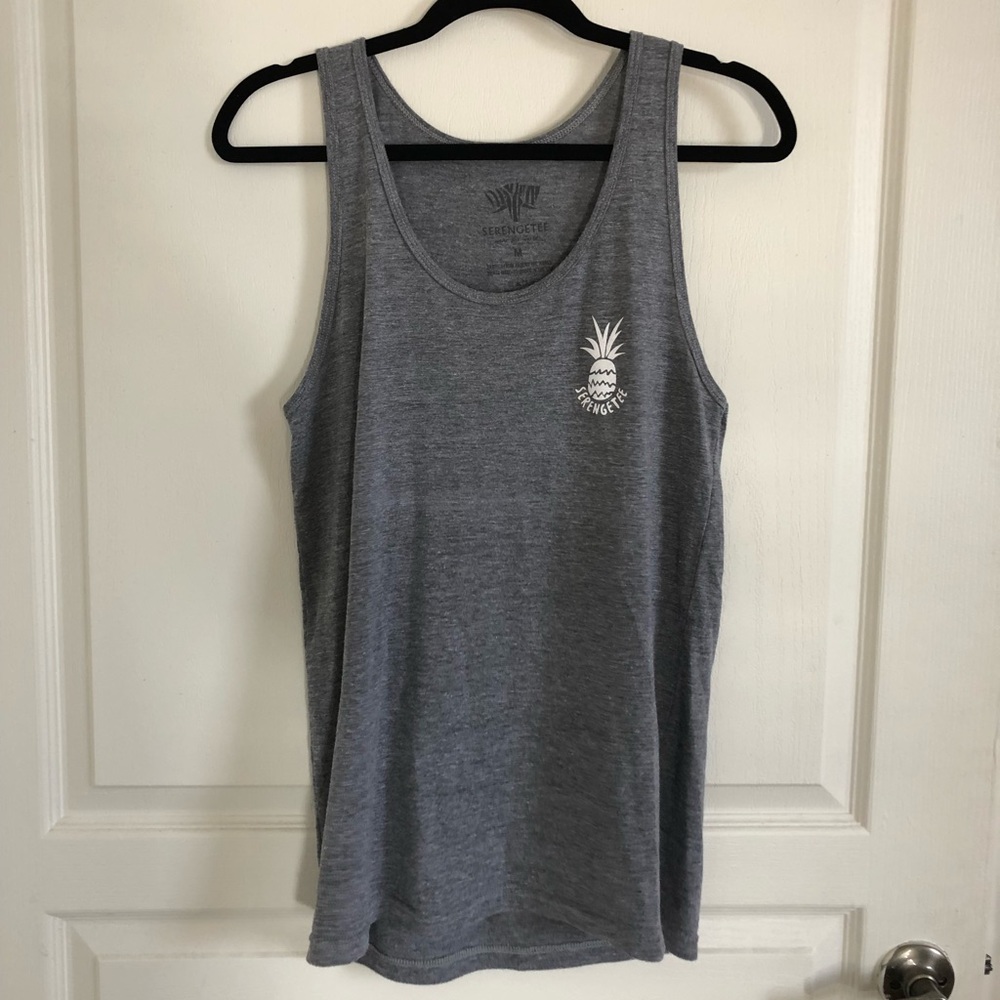 🌟SOLD🌟Serengetee tank top TRAVEL MORE